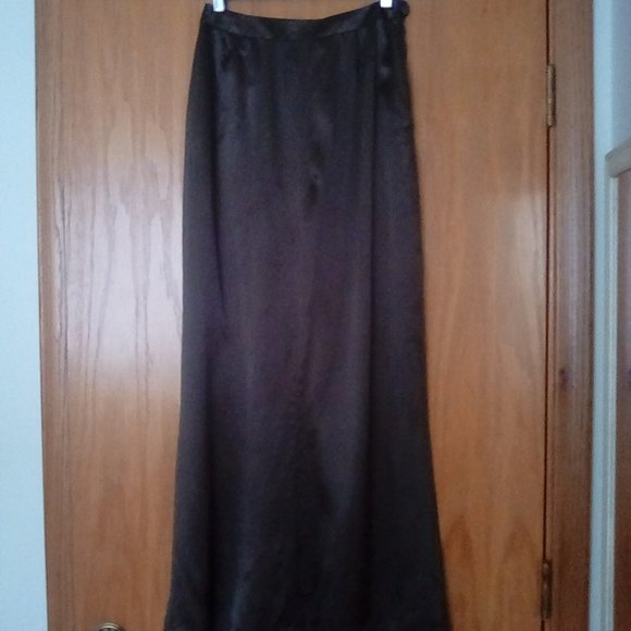 Brown satin evening skirt - Picture 2 of 8
